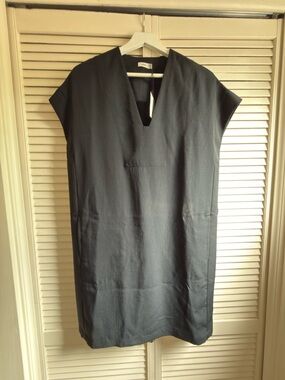 Vince Popover V-Neck Dress in Black Size S